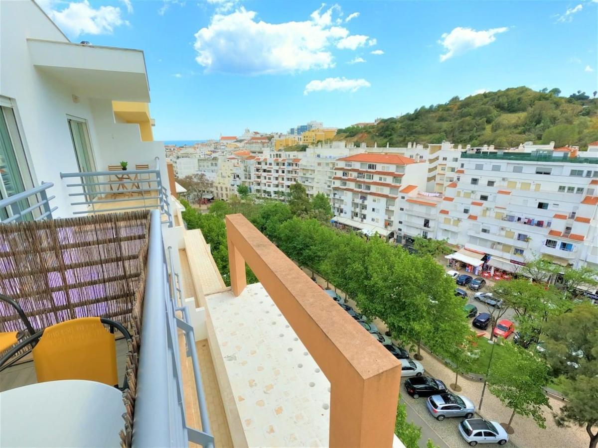 Algarve Modern T1 With Balcony In Appartement Albufeira